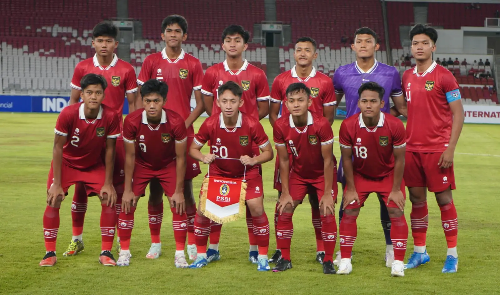 Timnas Indonesia U 20 Dipermalukan Thailand 1 2  Erick Thohir Soroti Rumput SUGBK yang Buruk