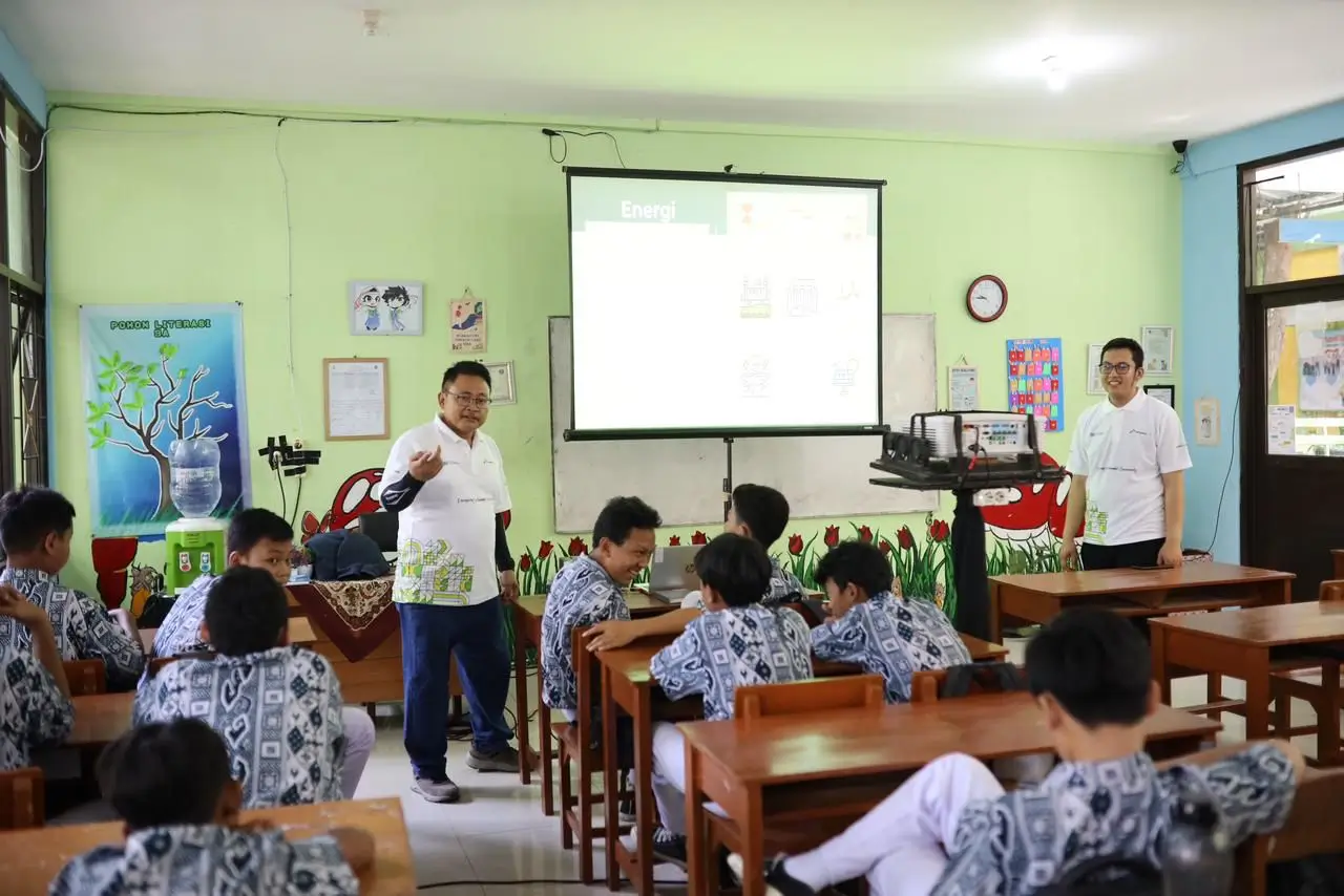 Sekolah Energi Berdikari Pertamina Edukasi 4 685 Siswa Kenali Energi Bersih