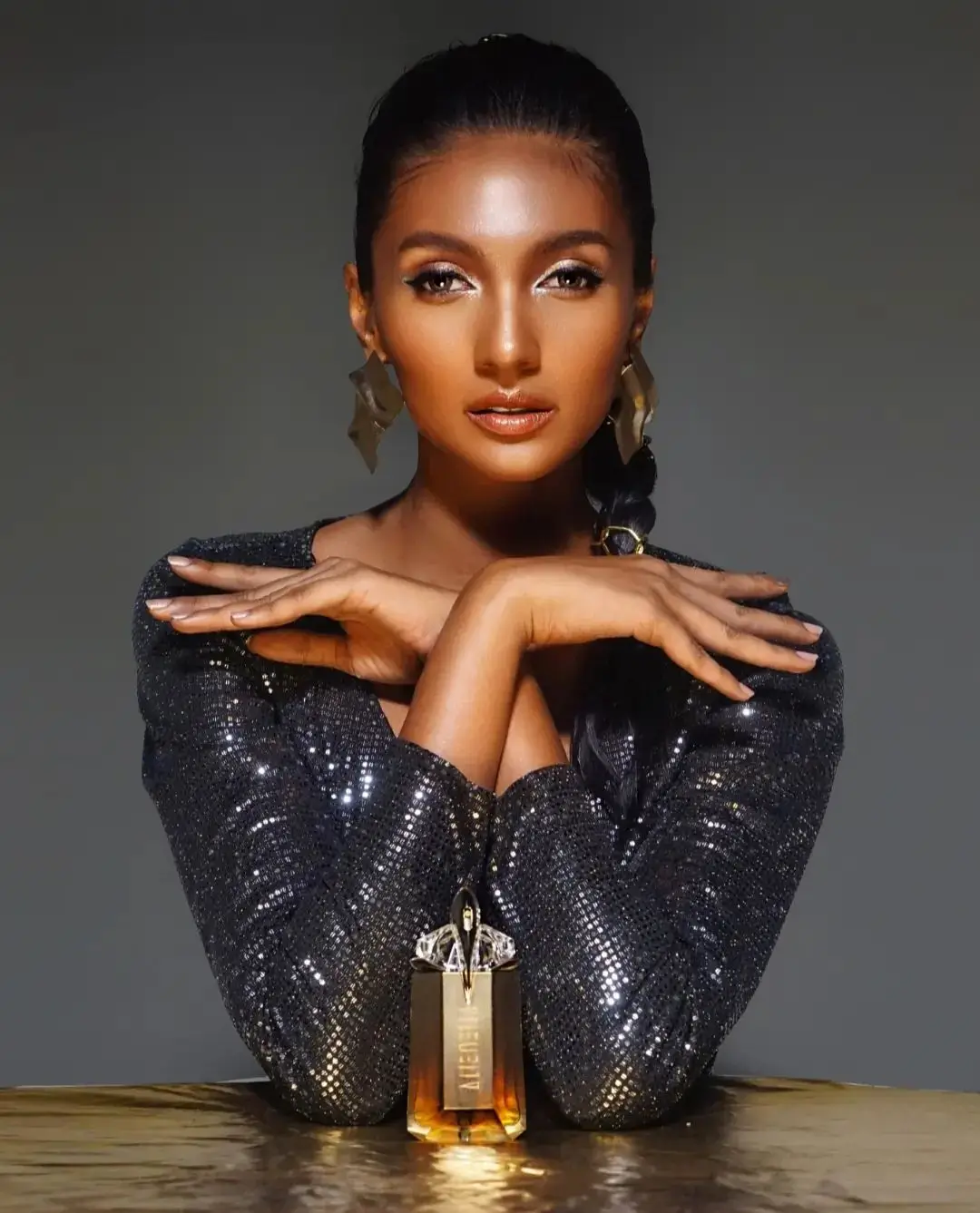 Kisah Inspiratif Laura Muljadi Jajaki Dunia Modeling hingga Aktivis Sosial