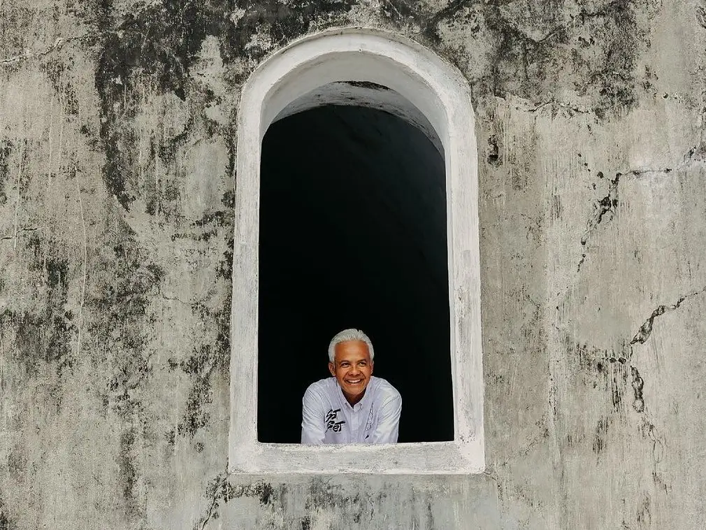 Capres nomor urut 3 Ganjar Pranowo ketika mengunjungi Pulau Banda Neira, Senin (30/1/24). (Foto: Instagram/ganjar_pranowo)