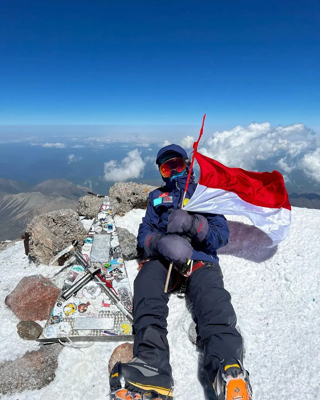 Khansa Syahlaa  Pendaki Gunung Muda yang Miliki Misi Taklukkan Seven Summit Dunia
