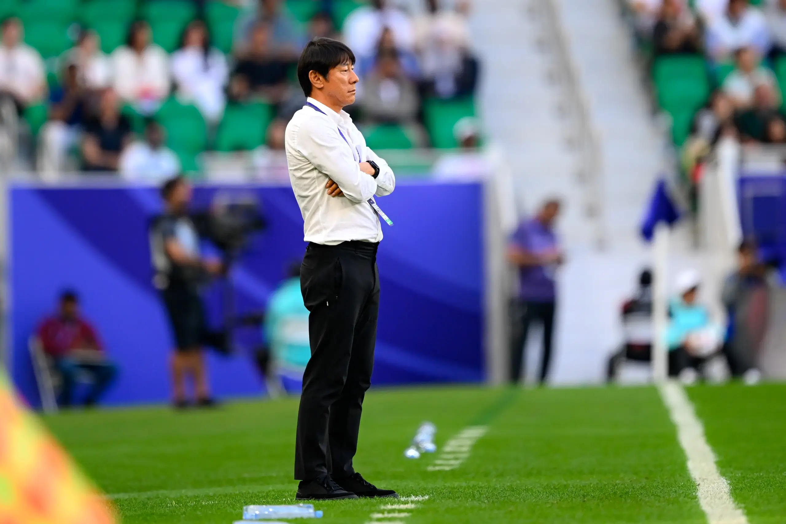Pelatih Timnas Indonesia, Shin Tae-yong masih menyimpan asa Merah Putih lolos ke babak 16 besar Piala Asia 2023 di Qatar. Foto: Istimewa