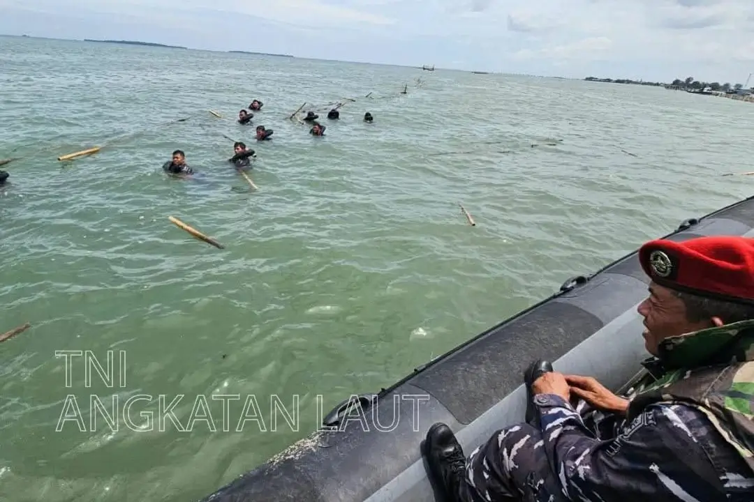 Pembongkaran Pagar Laut  Hiburan untuk Nelayan 