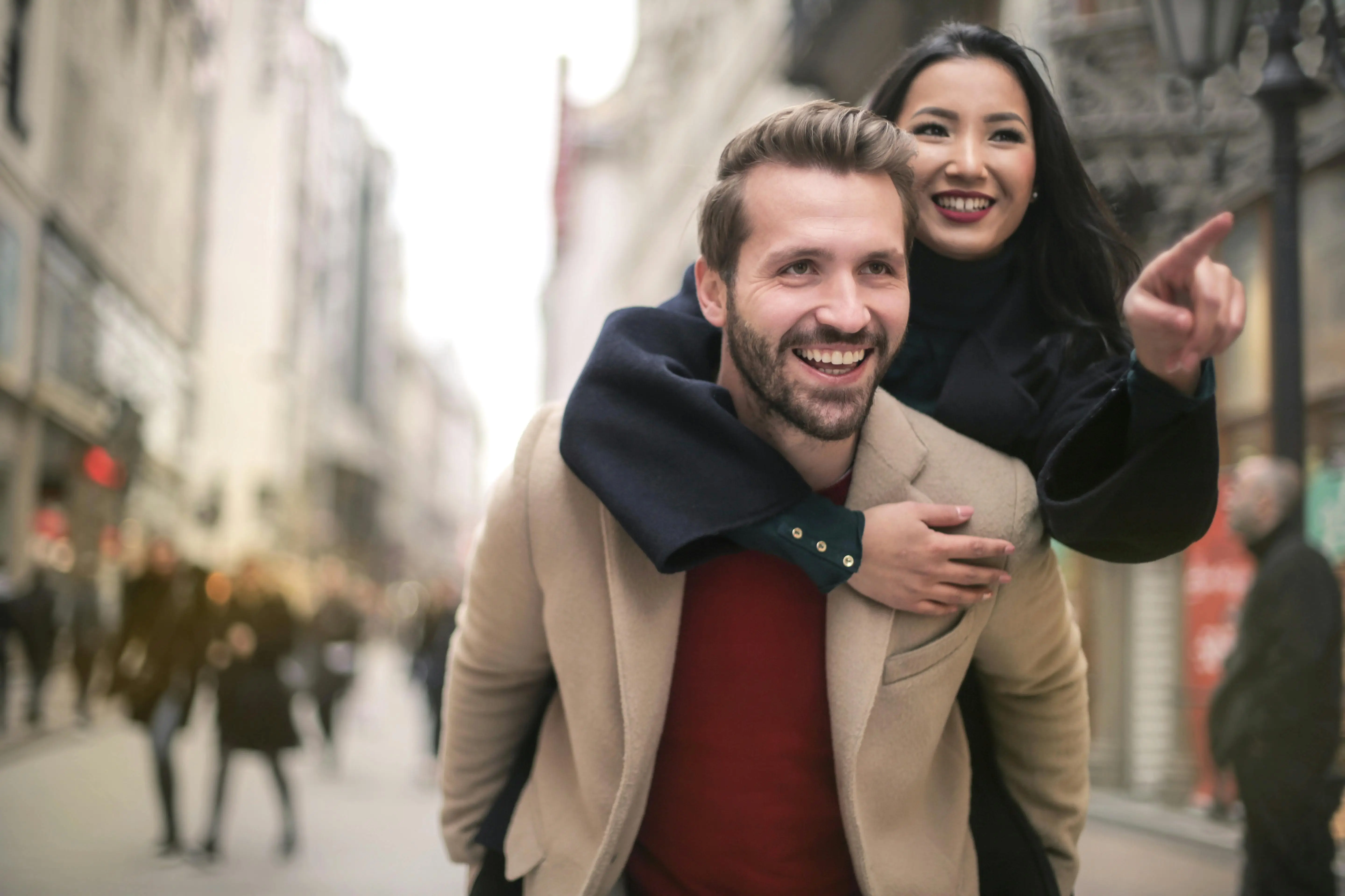Ilustrasi hubungan slow burn. (Foto: Pexels/Andrea Piacquadio)