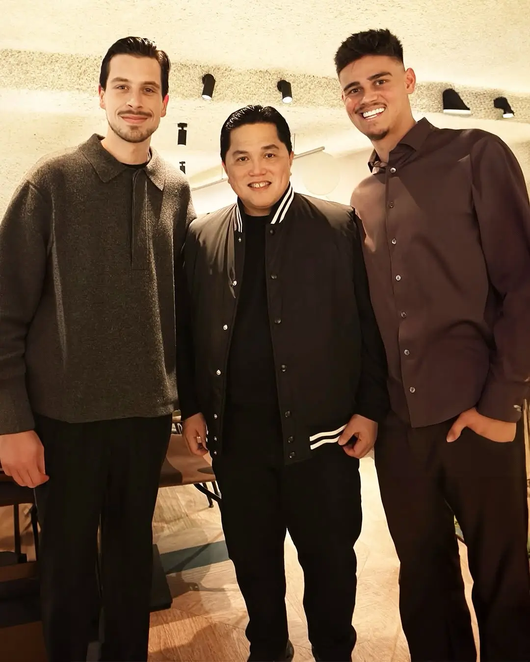 Ketua Umum PSSI, Erick Thohir bersama Thom Haye dan Mees Hilgers. (Foto: Instagram Erick Thohir)