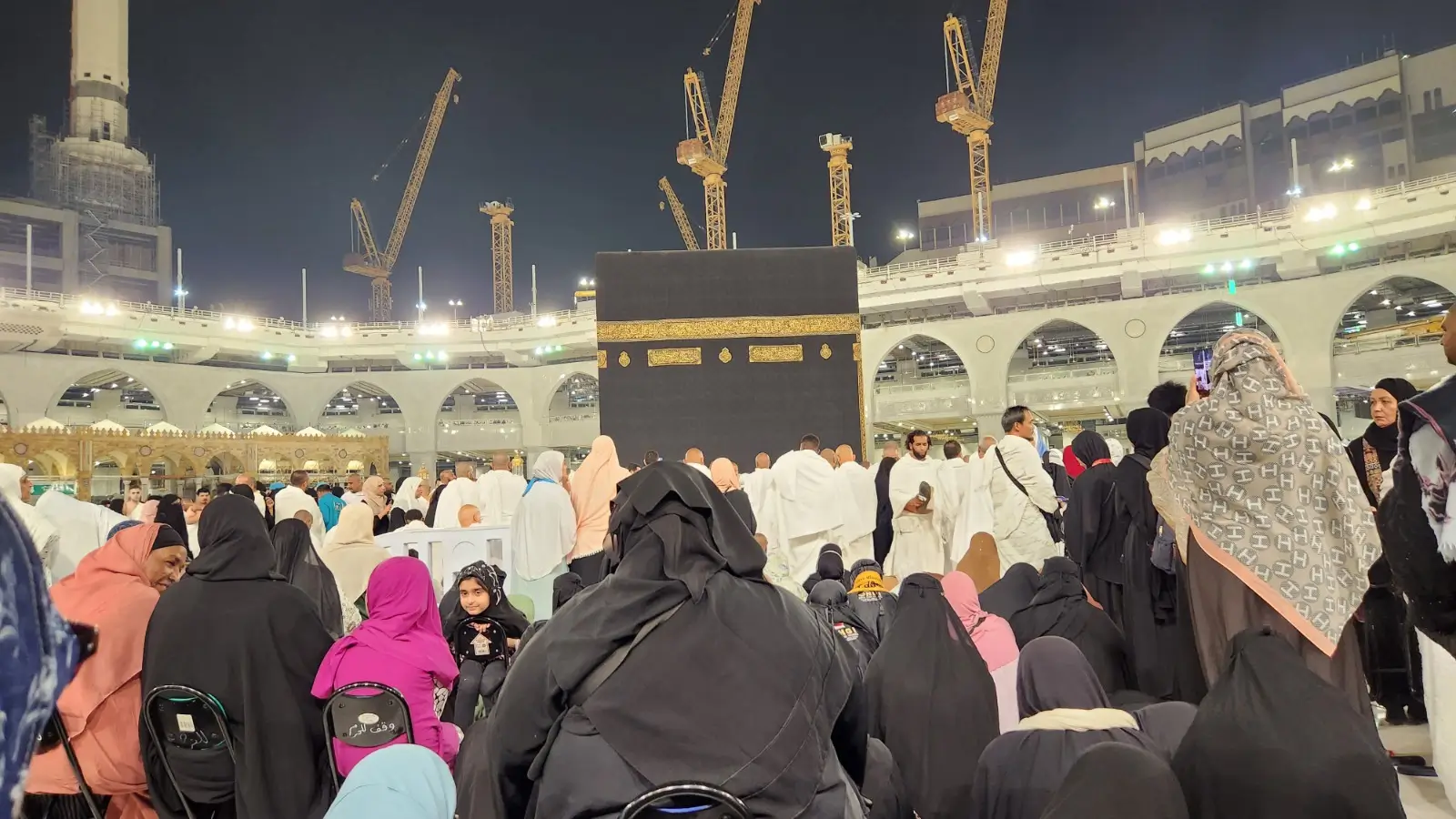 Suasana di Masjidil Haram, Mekkah. (Foto: dok. ThePhrase.id)