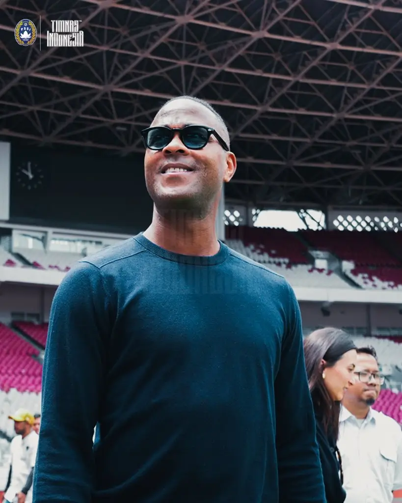 Pelatih baru Timnas Indonesia, Patrick Kluivert mengunjungi Stadion Utama Gelora Bung Karno. (Foto: Timnas Indonesia)