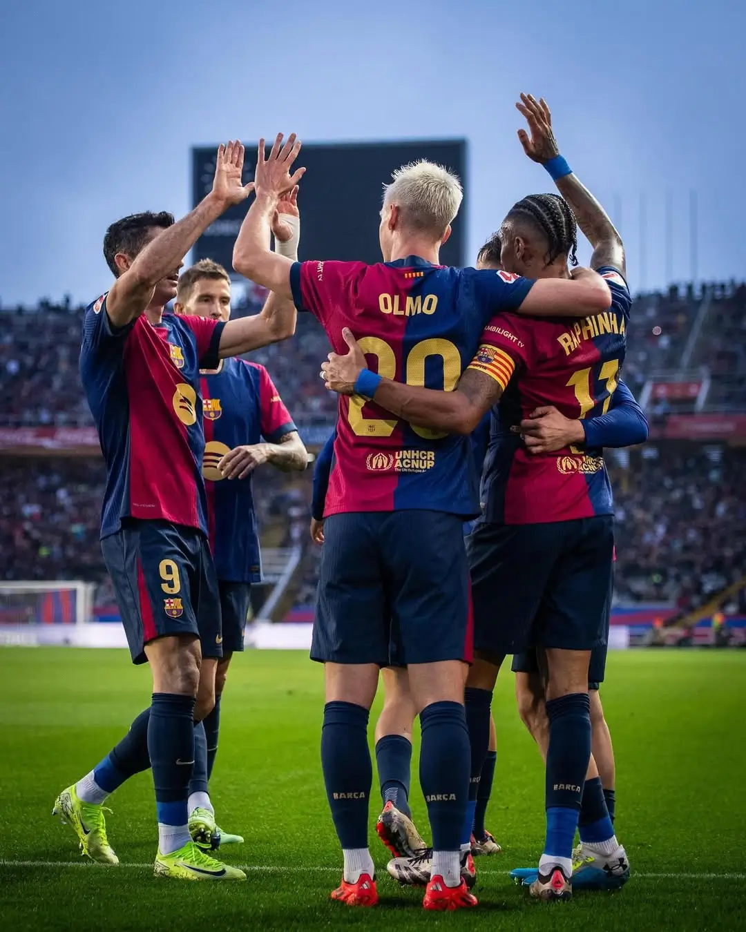 Nestapa Barcelona  Beli Dani Olmo Hampir Rp 1 Triliun  Gagal Didaftarkan ke La Liga
