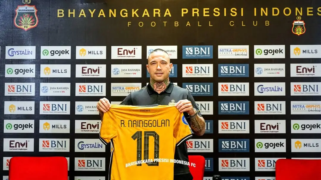 Mantan pemain Bhayangkara FC, Radja Nainggolan ditangkap kepolisian Belgia. Foto Instagram Radja Nainggolan.