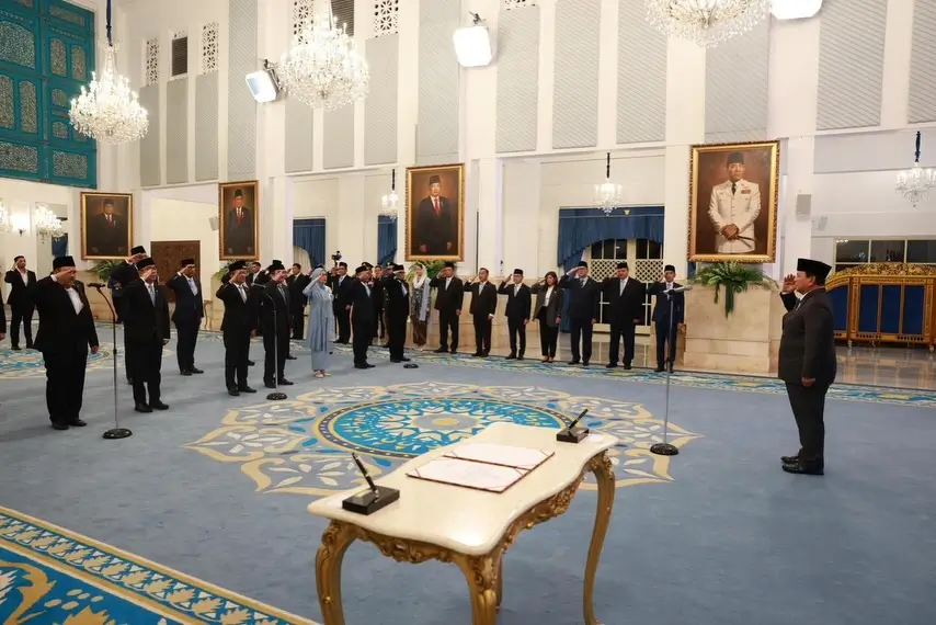 Proses pelantikan anggota Dewan Energi Nasional (DEN) masa jabatan 2026—2030 di Istana Negara, Jakarta, Rabu (28/01/26). (Foto: Instagram/presidenrepublikindonesia)