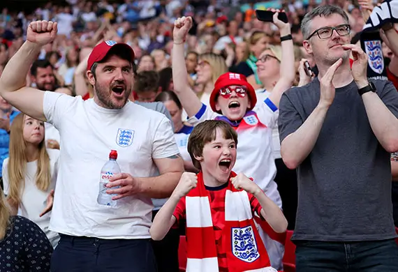 Supporter Timnas Inggris. (Foto: Istimewa)