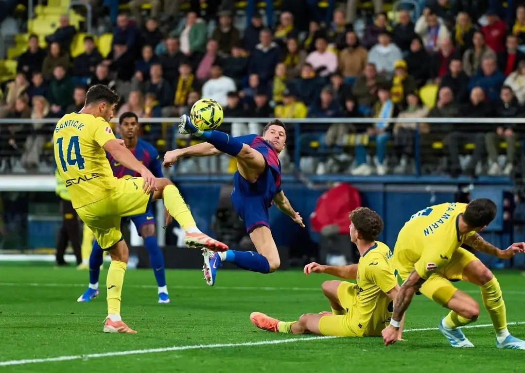 Robert Lewandowski dapat pindah dengan gratis pada musim depan. (Foto: Instagram Robert Lewandowski)