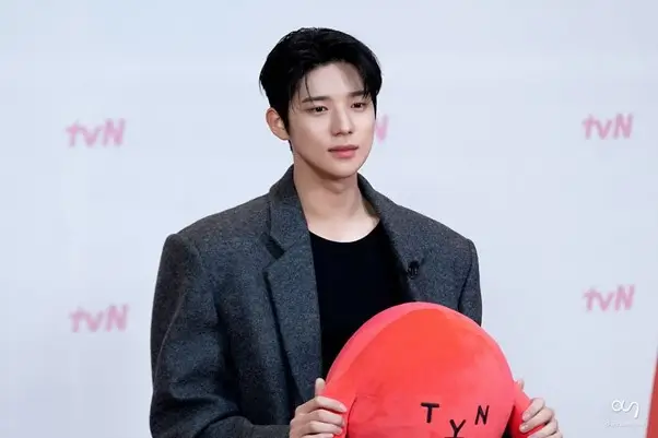 Moon Sang Min. (Foto: Instagram/_sangmxn_)