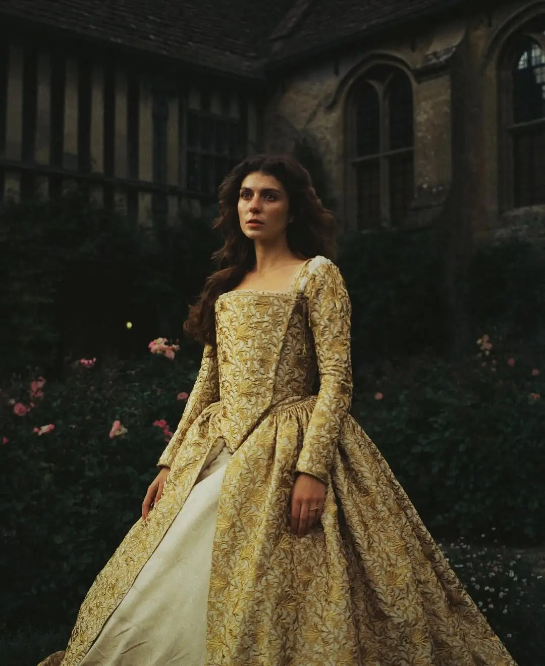 Siapa Emily Bader  Kenalan dengan Bintang Utama Film  People We Meet on Vacation  yang Viral