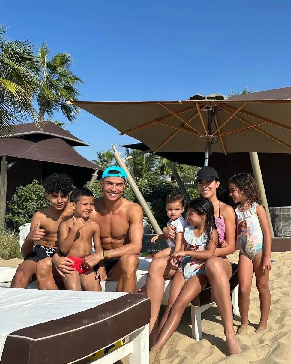 Bakat Tersembunyi Alana Martina  Putri Cristiano Ronaldo yang Memukau Dunia Lewat Lagu Titanic