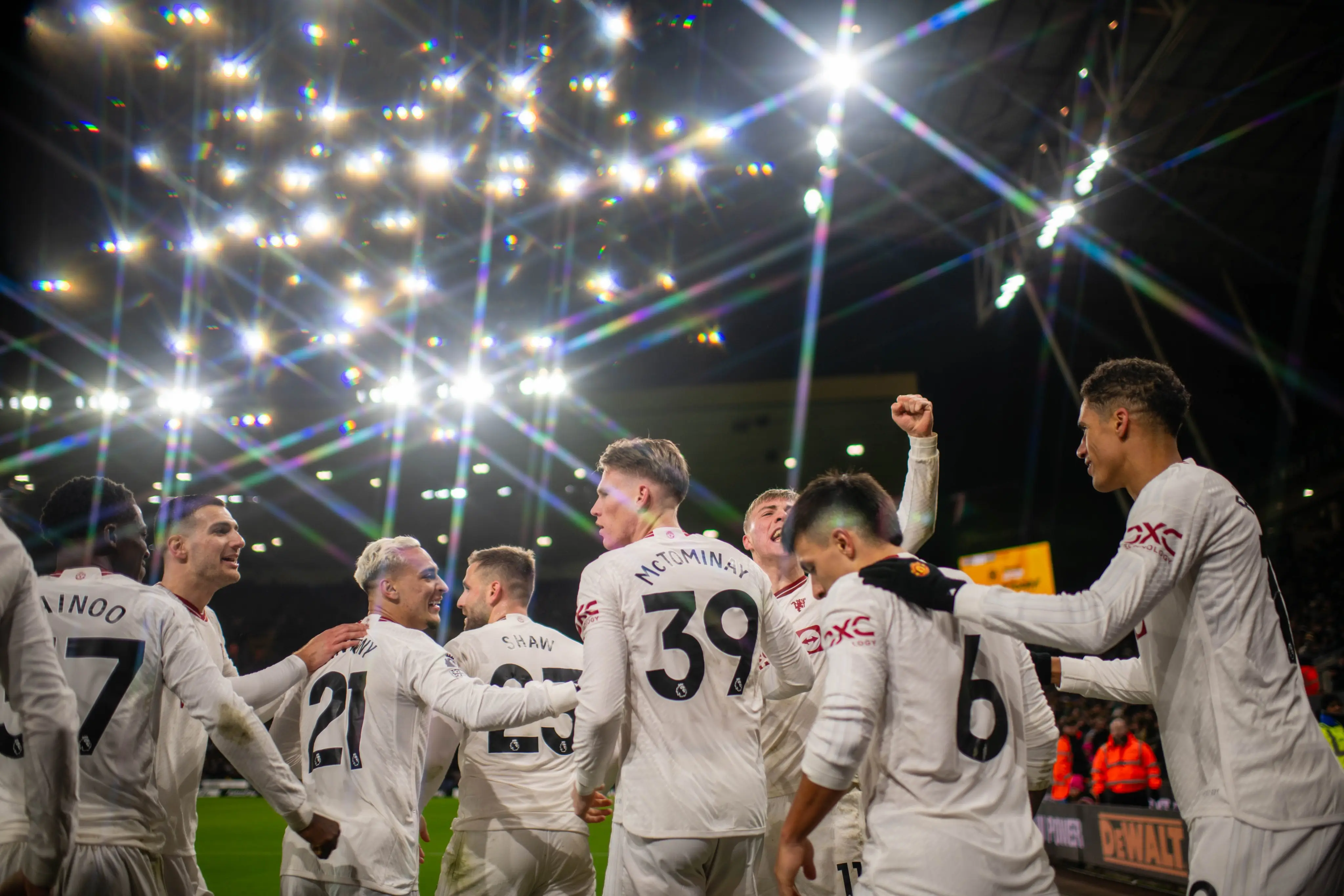 Manchester United naik ke peringkat ketujuh Premier League. Foto: Istimewa