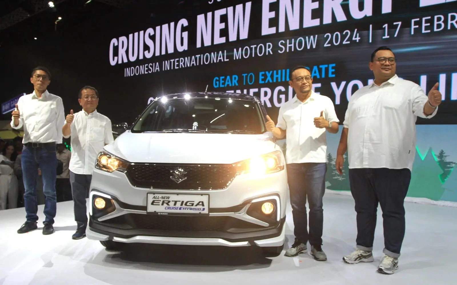 Suzuki Luncurkan Varian Tertinggi All New Ertiga Hybrid Cruise di IIMS 2024  Apa yang Baru 