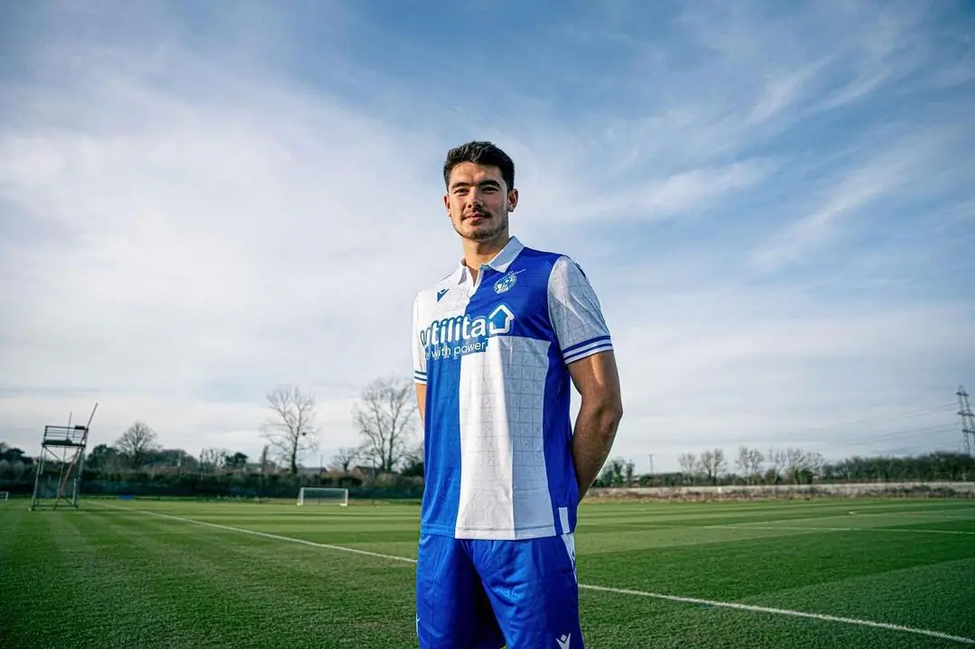 Elkan Baggott memberikan assist kepada Bristol Rovers di kasta ketiga. Foto: Istimewa