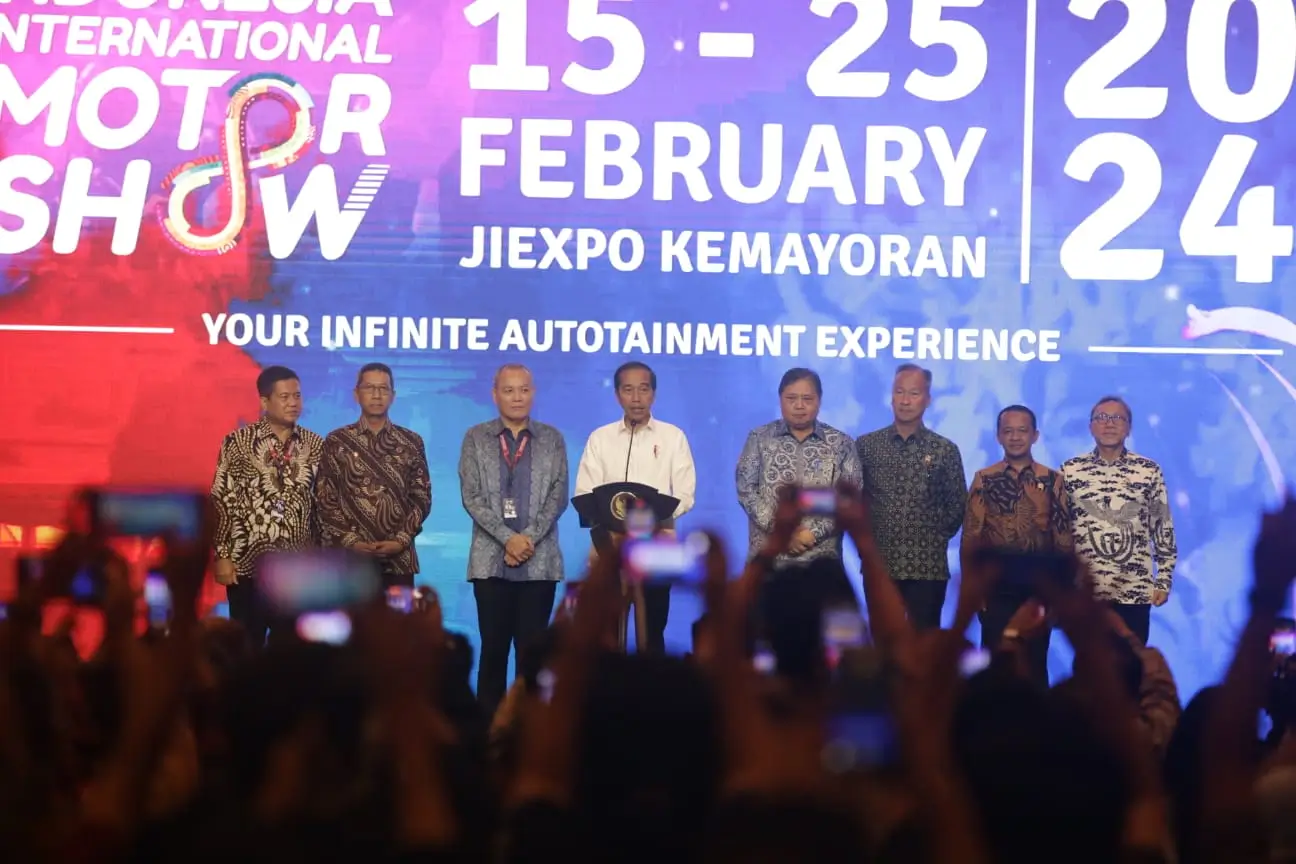 Presiden Joko Widodo membuka IIMS 2024. (Foto: Istimewa)