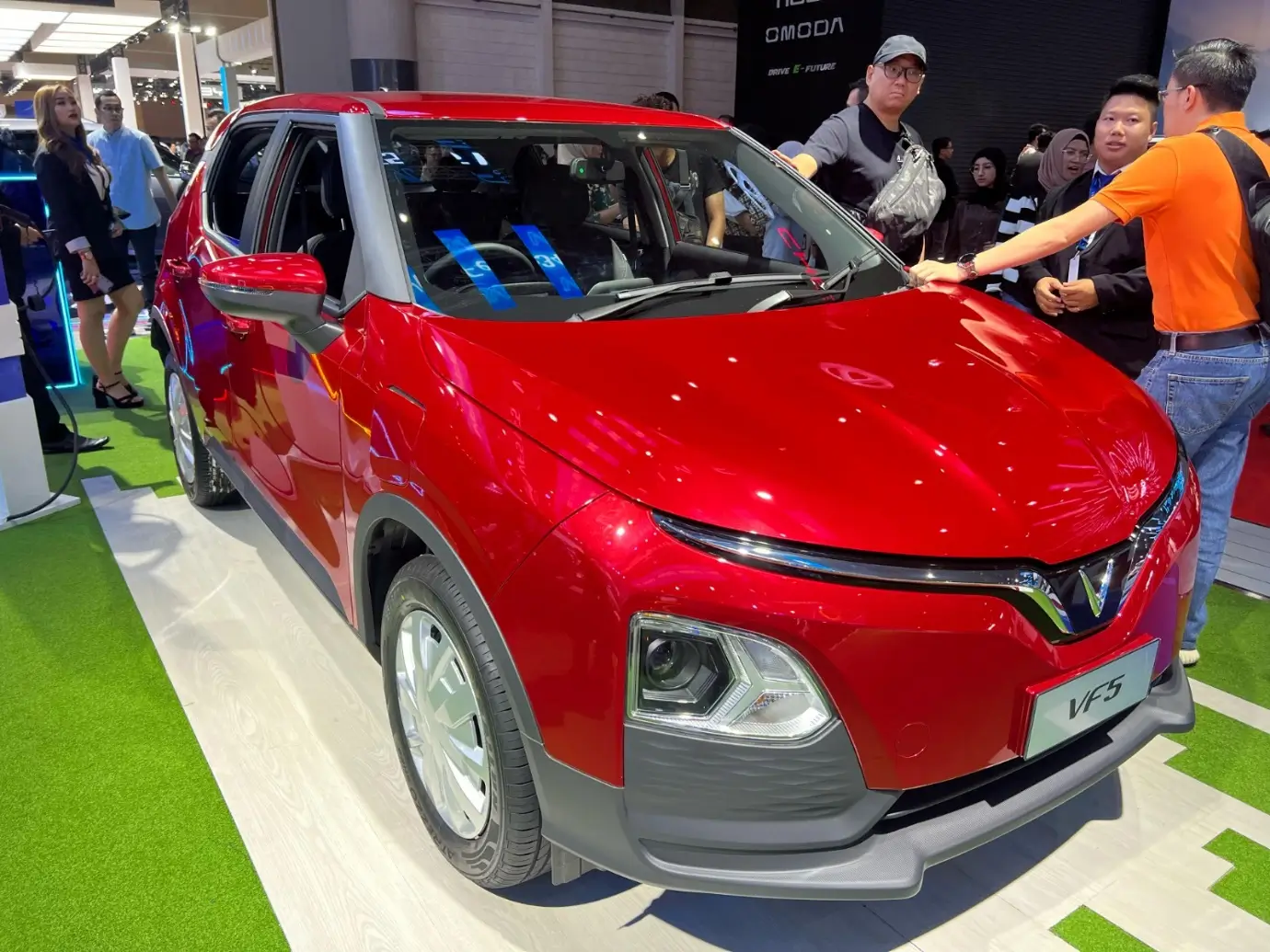 VinFast Hadir Perdana di IIMS 2024  Luncurkan Mobil Setir Kanan Pertama dan Pamerkan 6 Model