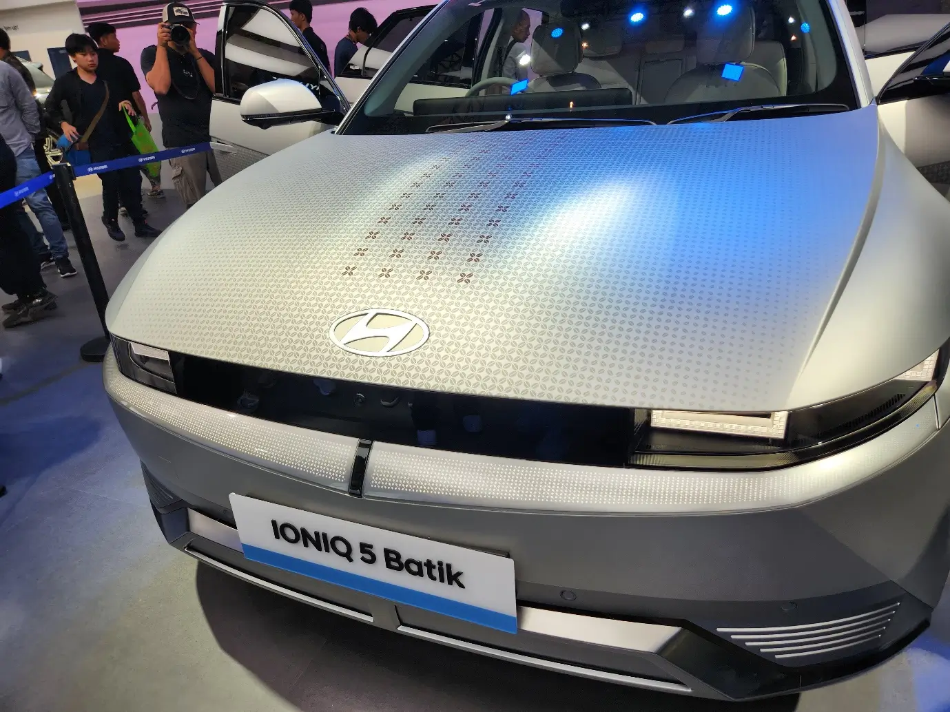 Hadir di IIMS 2024  Hyundai Luncurkan Ioniq 5 Batik dan Pamerkan SEVEN Concept Serta Kona Electric