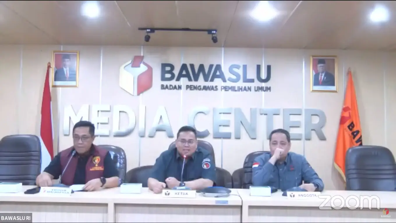 Konferensi Pers Bawaslu RI, Update Penanganan Pelanggaran Pidana Pemilu 2024, Selasa (27/2/24). (Foto: Tangkapan layar Youtube/Bawaslu RI)