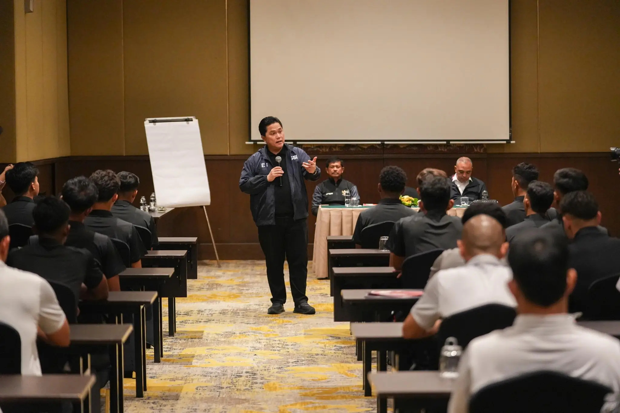 Ketua Umum PSSI, Erick Thohir memotivasi Timnas Indonesia U-20. (Foto: Istimewa)