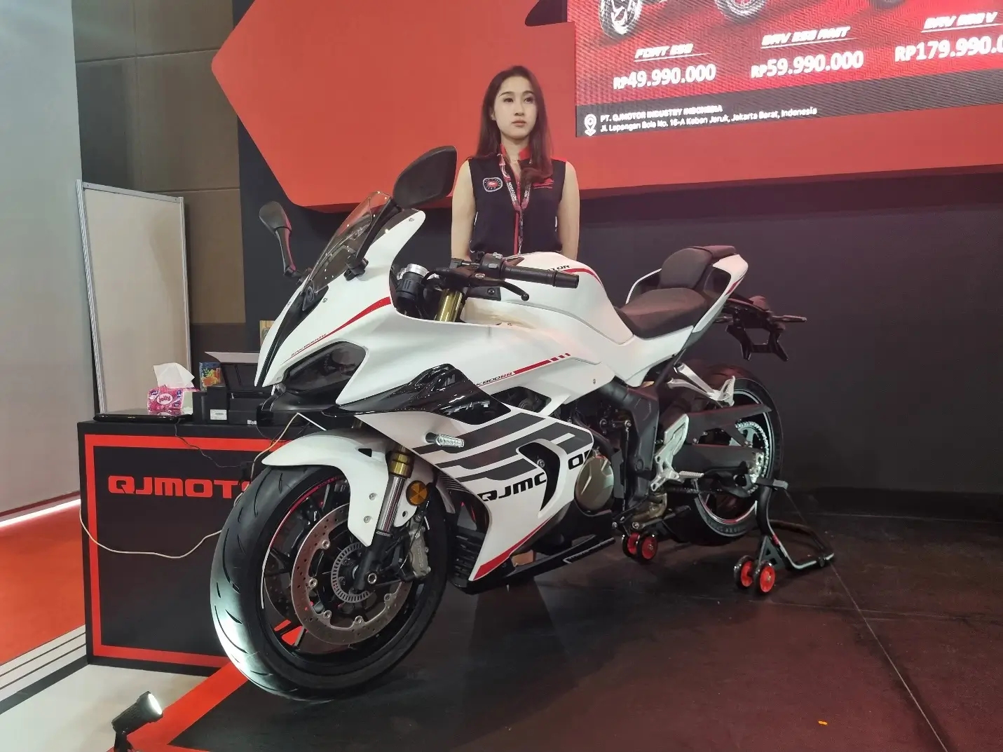 QJMotor Melantai di IIMS 2025  Boyong 4 Motor Flagship Sekaligus 