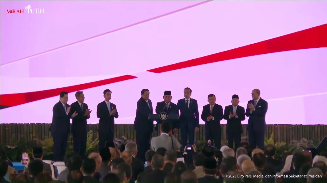 Peluncuran Badan Pengelola Investasi (BPI) Danantara Indonesia di Istana Negara, Jakarta, Senin (24/2/25). (Foto: Tangkapan layar YouTube/Sekretariat Presiden)