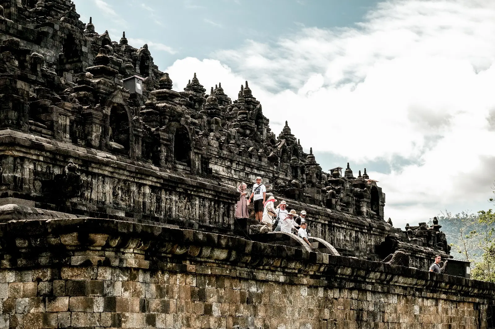 Rekomendasi 5 Destinasi Wisata  Tawarkan Teknologi  Augmented Reality