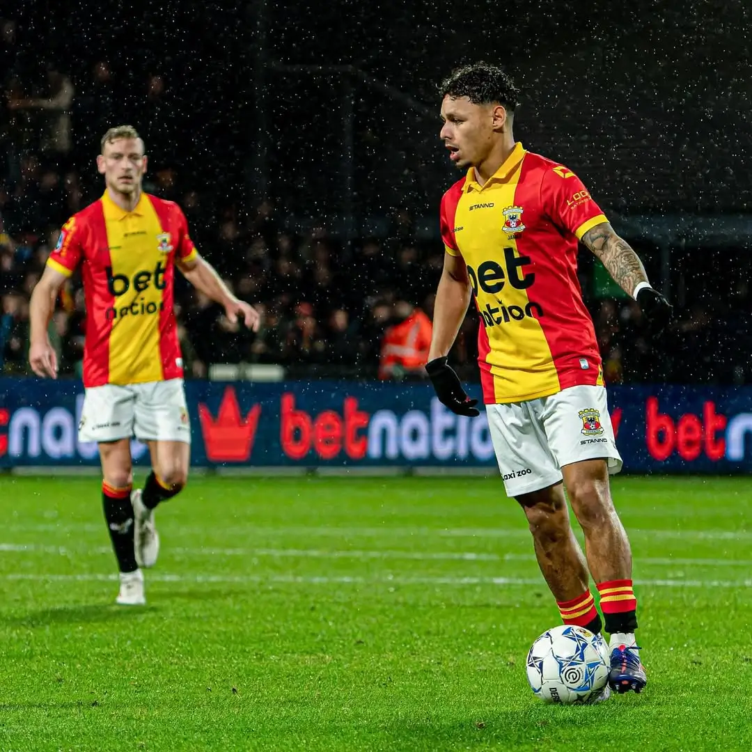 Dean James, bek Go Ahead Eagles berminat untuk memperkuat Timnas Indonesia. (Foto: Instagram Dean James)