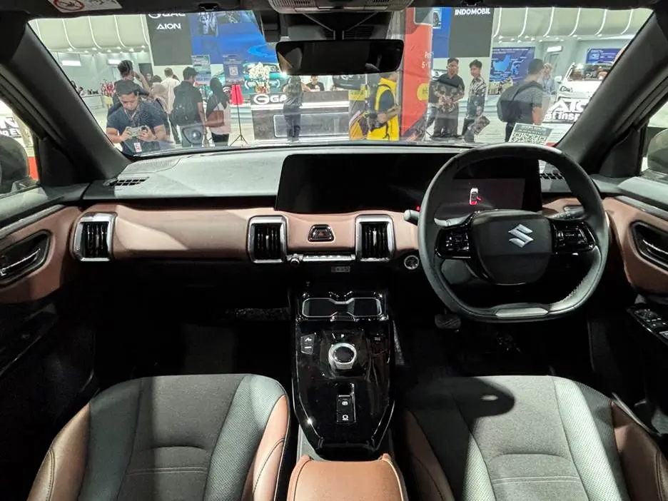 Mobil Listrik Pertama Suzuki Hadir di Indonesia  Ini Spesifikasi Lengkap e Vitara yang Dirilis di IIMS 2026