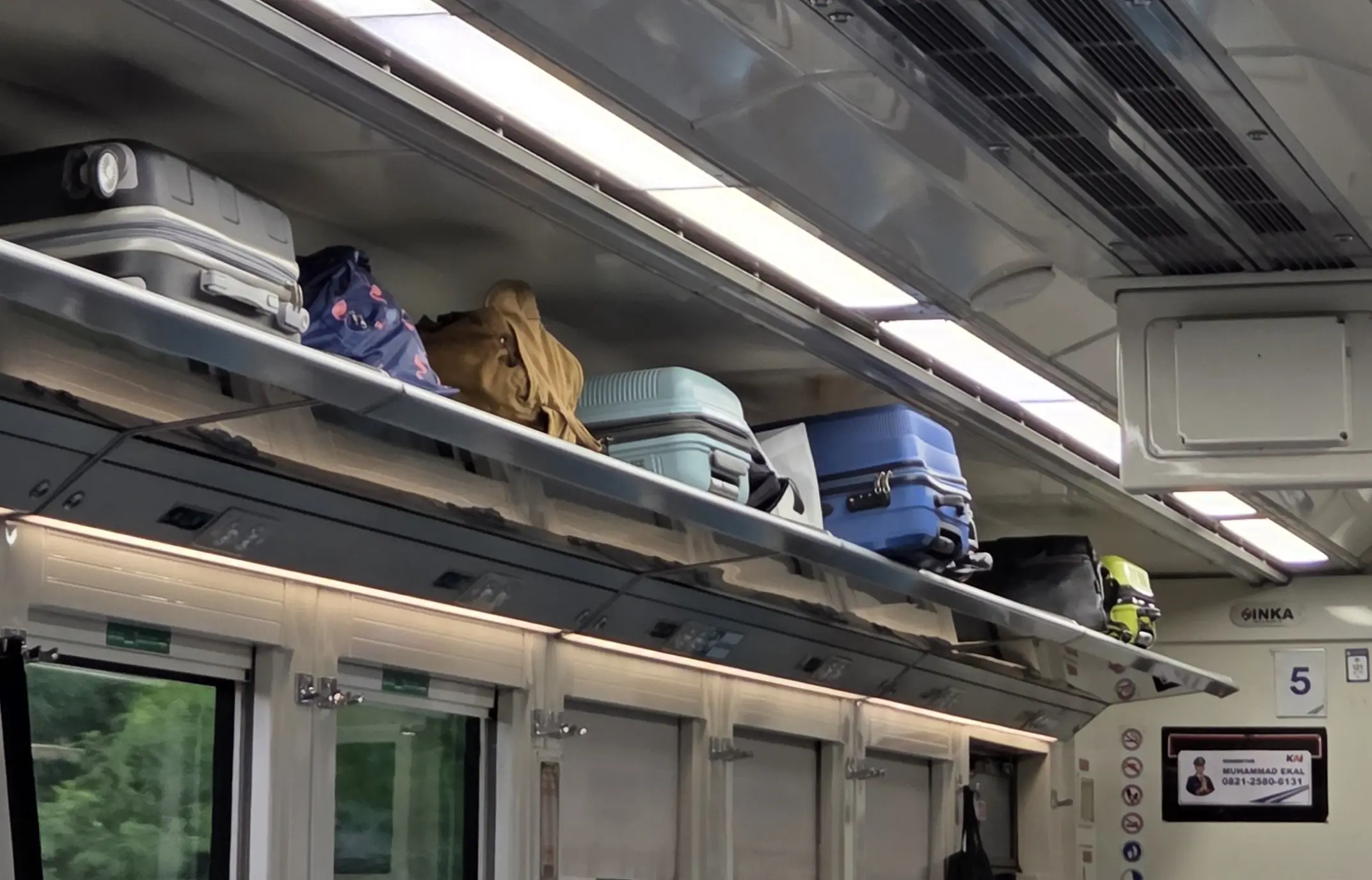 Bagasi di kereta api (Foto: dok. ThePhrase.id)