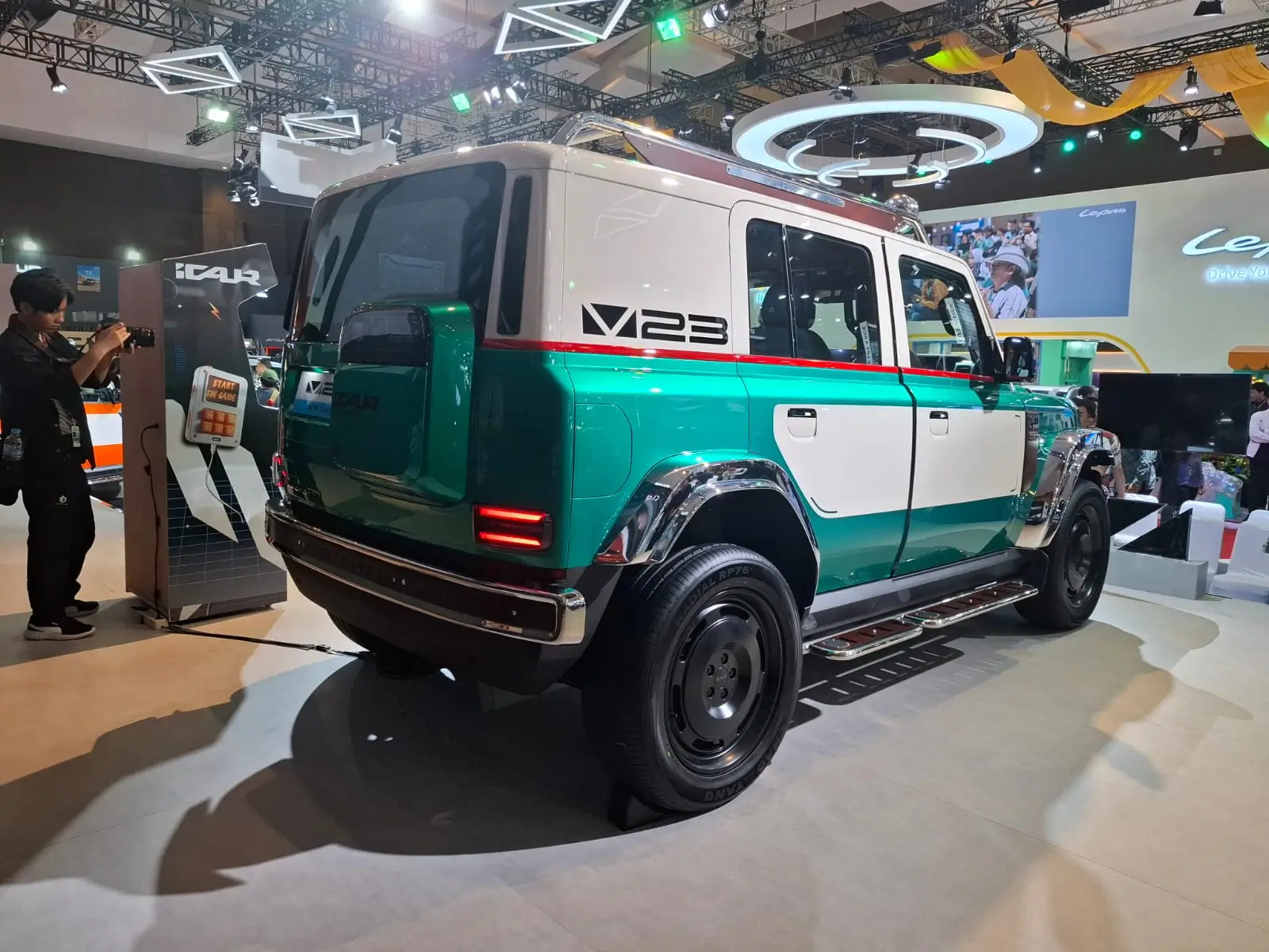 Resmi Debut di IIMS 2026  iCAR Perkenalkan SUV Listrik Bergaya Boxy V23 untuk Pasar Indonesia