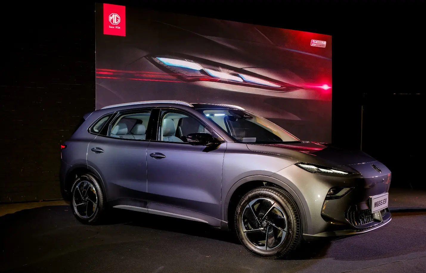 Buka Tahun 2026 MG Resmi Perkenalkan SUV Listrik Terbaru MGS5 EV yang Sasar Keluarga Modern