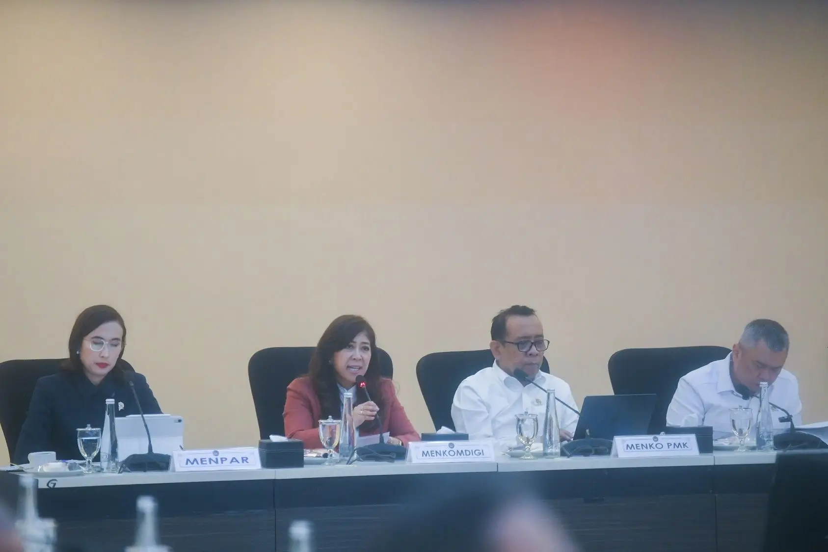 Foto: Menkomdigi Meutya Hafid menyampaikan paparan terkait persiapan Idul Fitri 2026 (dok. Komdigi/Pey HS)