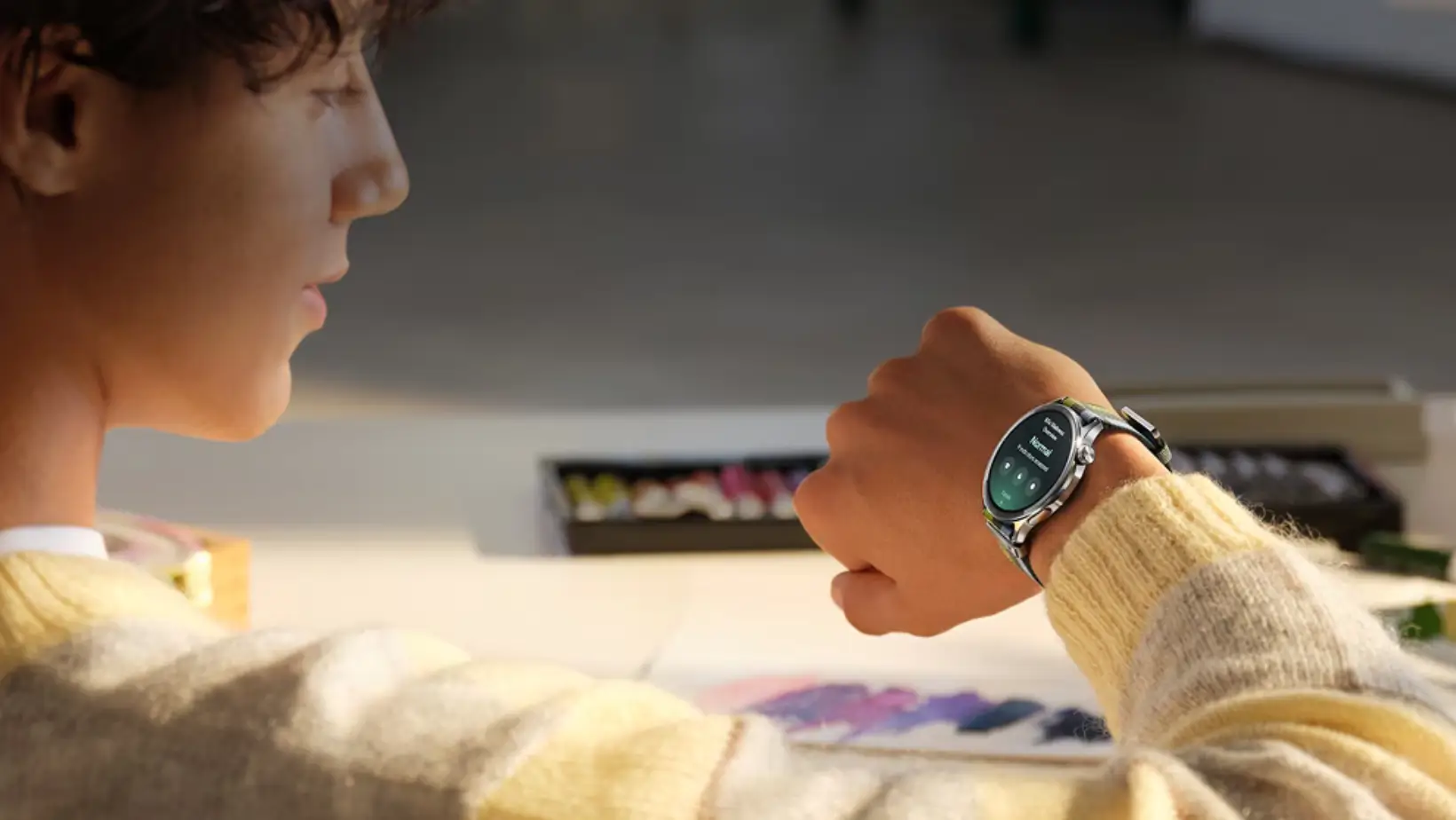 OPPO Watch S  Smartwatch Layar Ultra Cerah dengan Fitur Kesehatan Lengkap