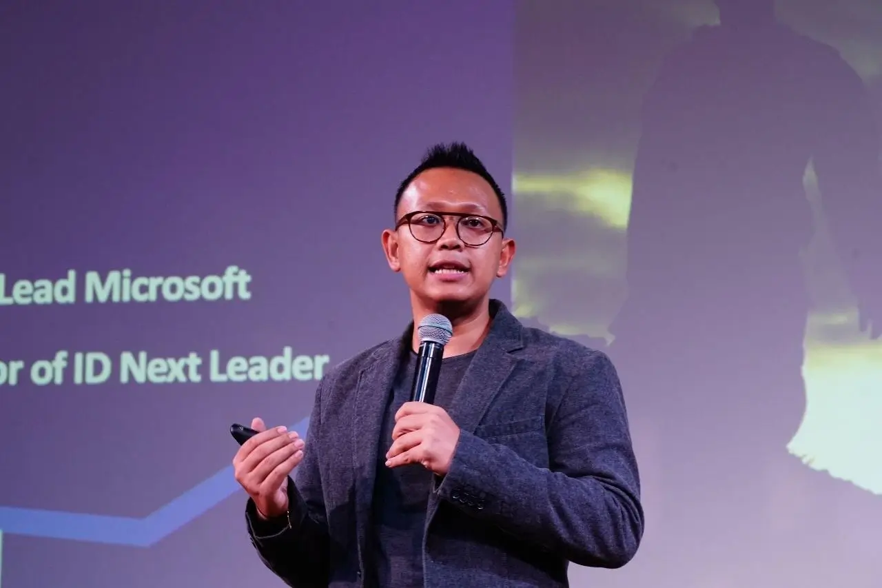 Ferro Ferizka Aryananda Pemimpin Pijar Foundation yang Kini Aktif sebagai Stafsus Menteri