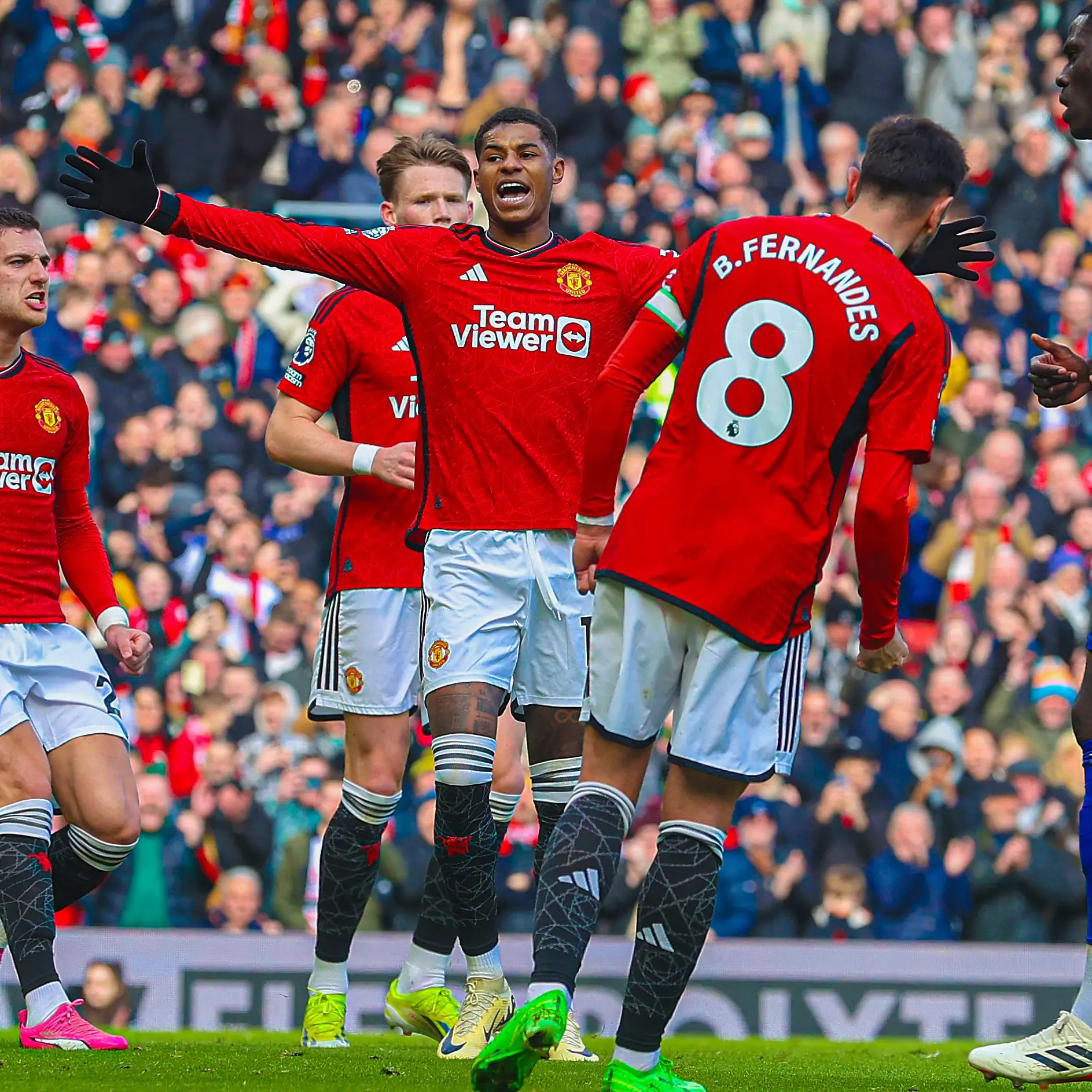 Alejandro Garnacho berkontribusi besar atas kemenangan Manchester United versus Everton 2-0 di Premier League. Foto X Manchester United.