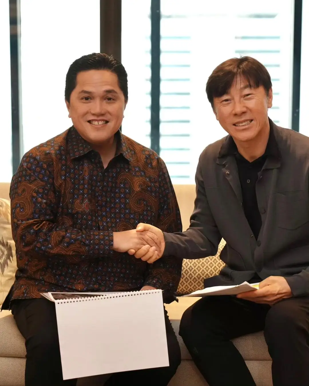 PSSI telah mempersiapkan perpanjangan kontrak tiga tahun untuk Shin Tae-yong sebagai pelatih Timnas Indonesia. Foto: Instagram Shin Tae-yong.