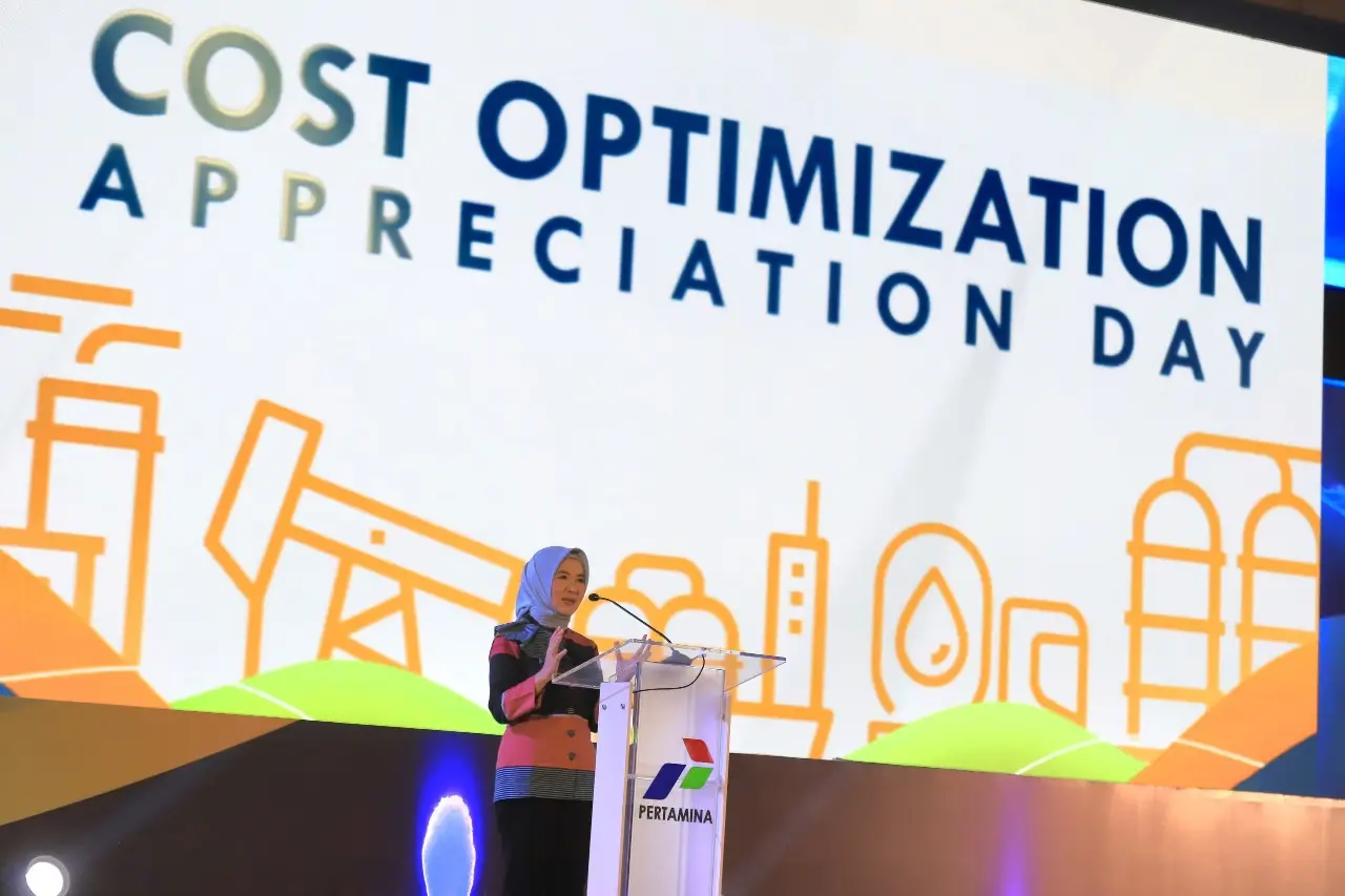Direktur Utama Pertamina Nicke Widyawati saat memberikan sambutan pada acara Cost Optimization Appreciation Day yang diselenggarakan di Ballroom Grha Pertamina, Jakarta Rabu (06/03/2024). (Foto: Dok. Pertamina)