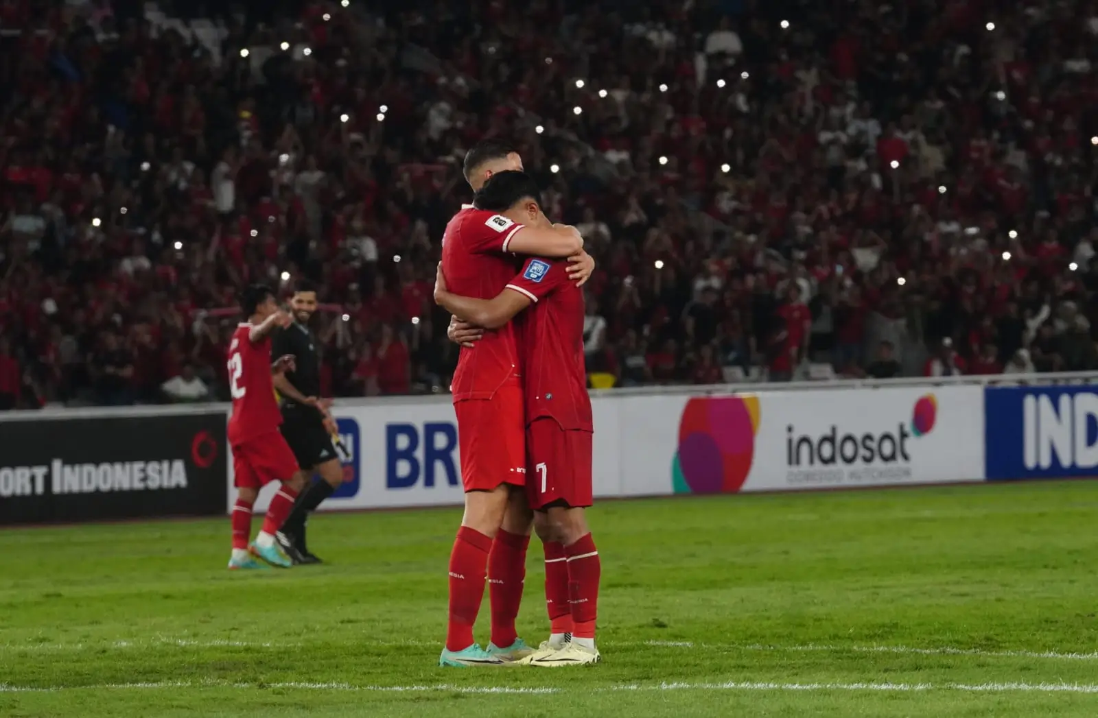 Jay Idzes melakoni debutnya bersama Timnas Indonesia saat menghadapi Vietnam. Foto: Istimewa
