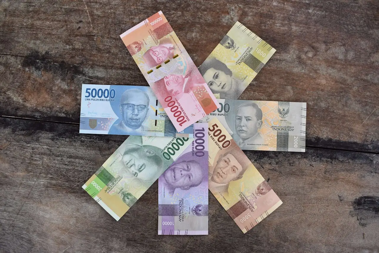 Foto: Ilustrasi Uang Rupiah (pexels.com photo by Robert Lens)