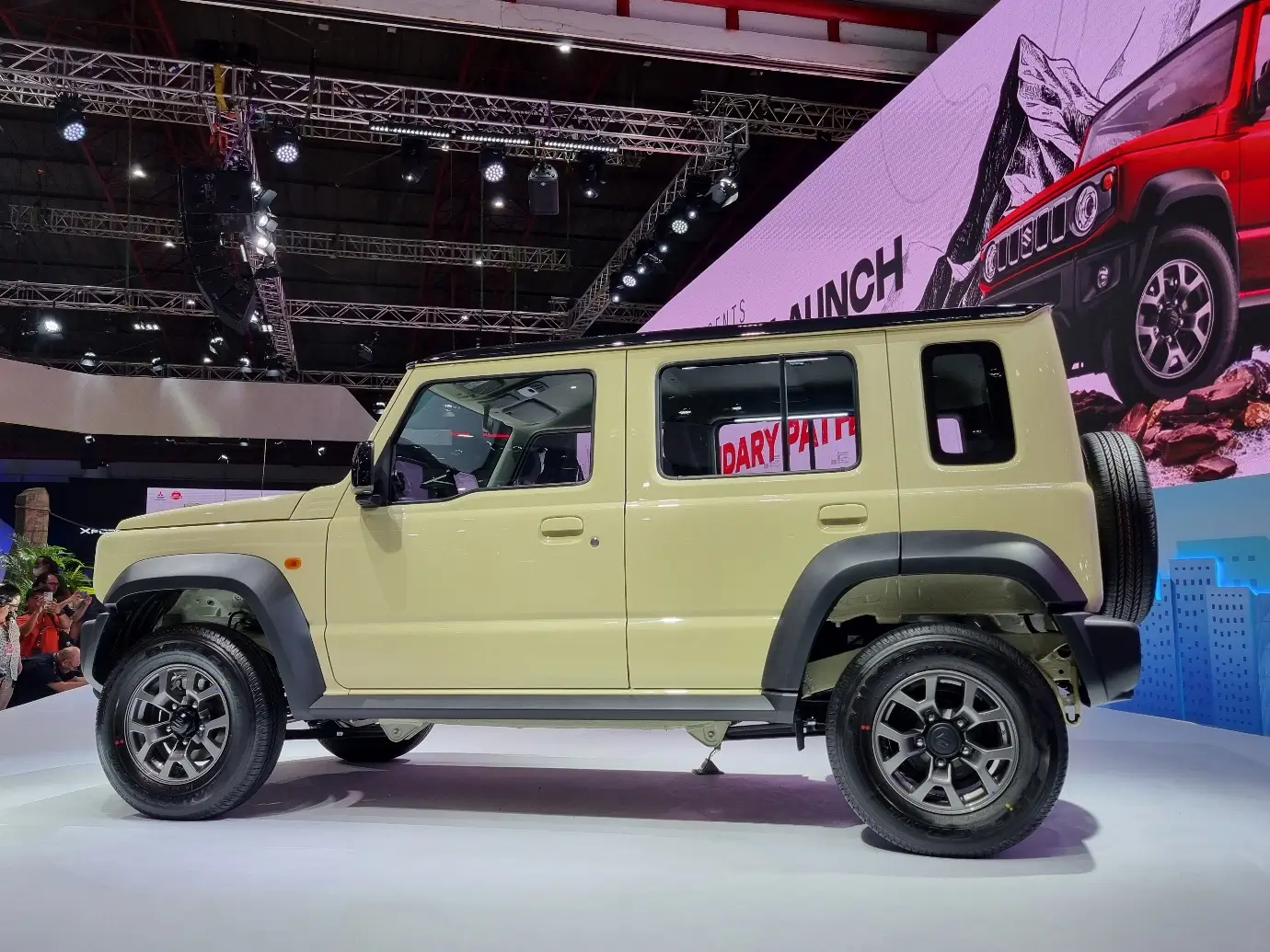 5 Alasan Mengapa Suzuki Jimny 5 Pintu Banjir Peminat di Indonesia