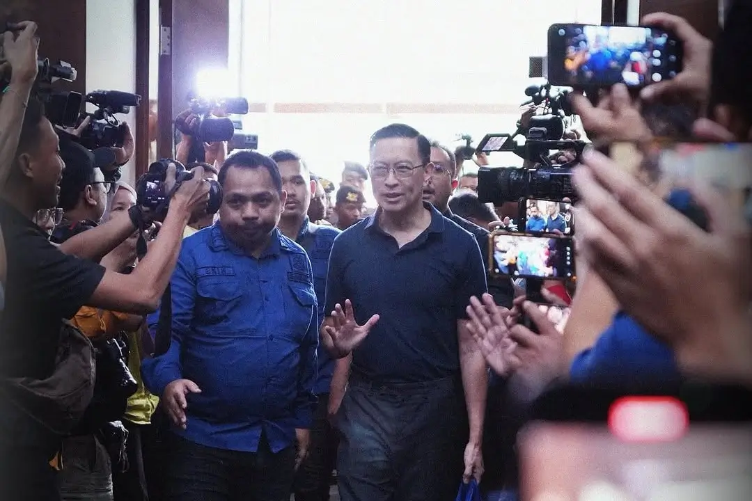 Mantan Menteri Perdagangan, Tom Lembong jalani sidang perdana kasus dugaan korupsi importasi gula di Pengadilan Negeri (PN) Jakarta Pusat, Kamis (6/3/25). (Foto: Instagram/aniesbaswedan)