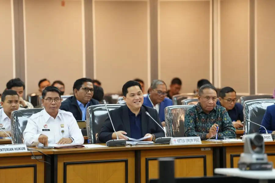 Ketua Umum PSSI, Erick Thohir (tengah) memaparkan blueprint PSSI 2045. (Foto: PSSI)