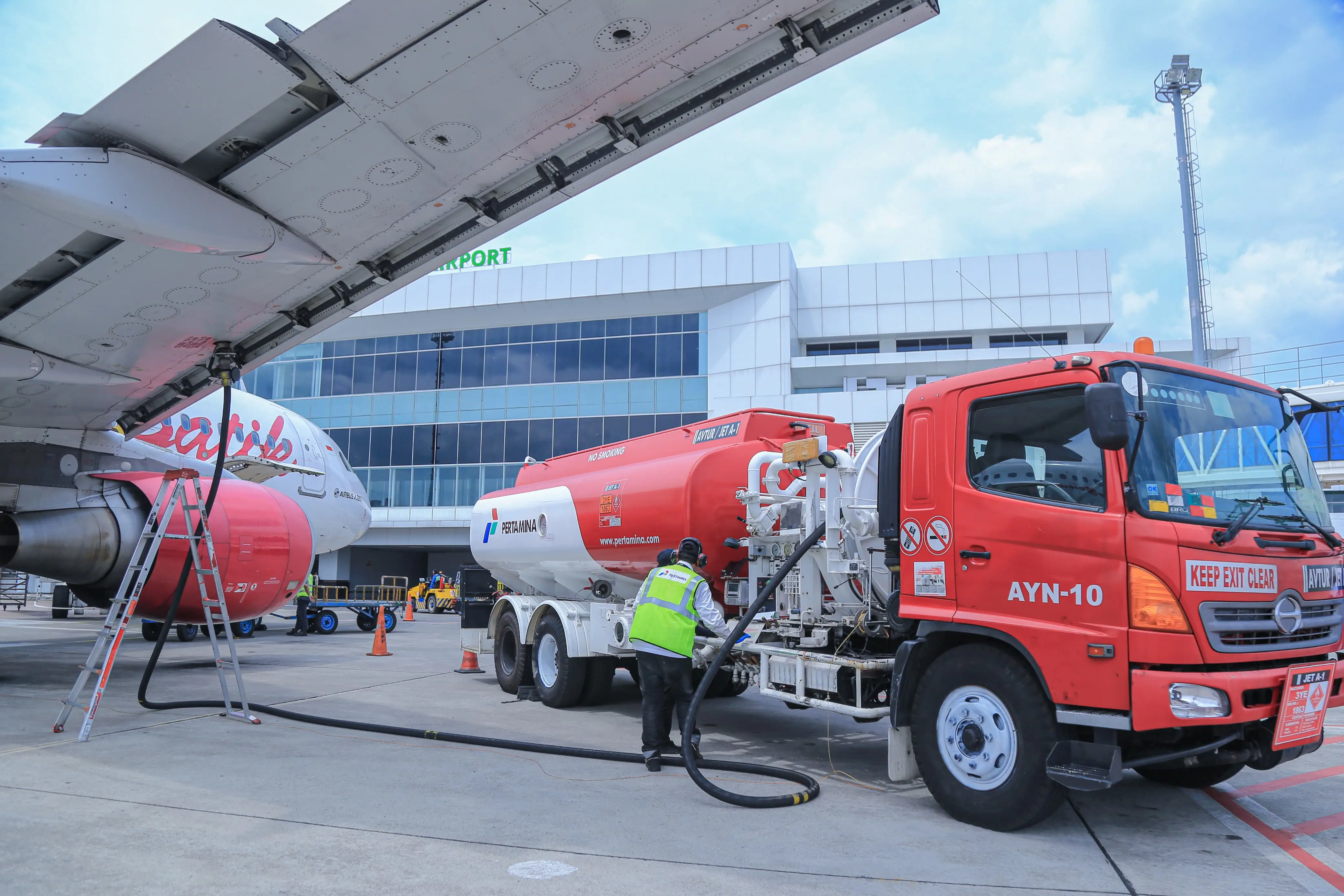 Pertamina turunkan harga avtur di 37 bandar udara. (Foto. Dok. Pertamina)