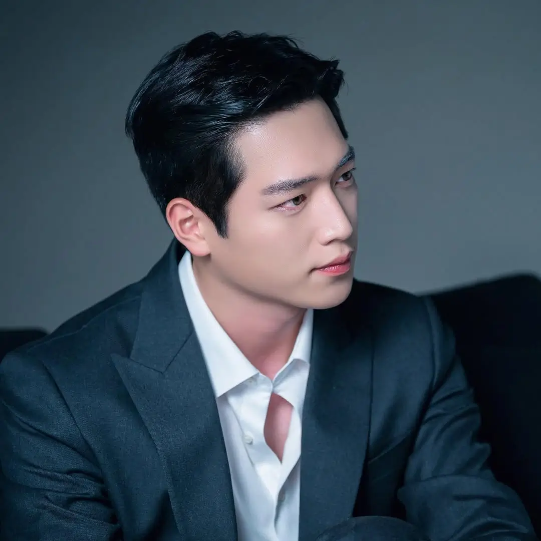 Seo Kang Joon  Aktor Multitalenta yang Comeback Lewat Drakor  Undercover High School 