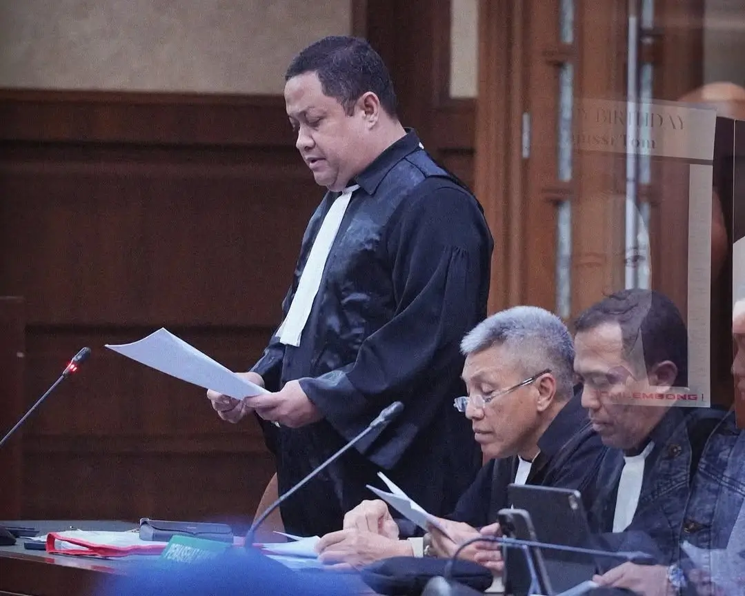 Tom Lembong Kecewa Dakwaan JPU Tak Jelas  Penasihat Hukum Ajukan Eksepsi