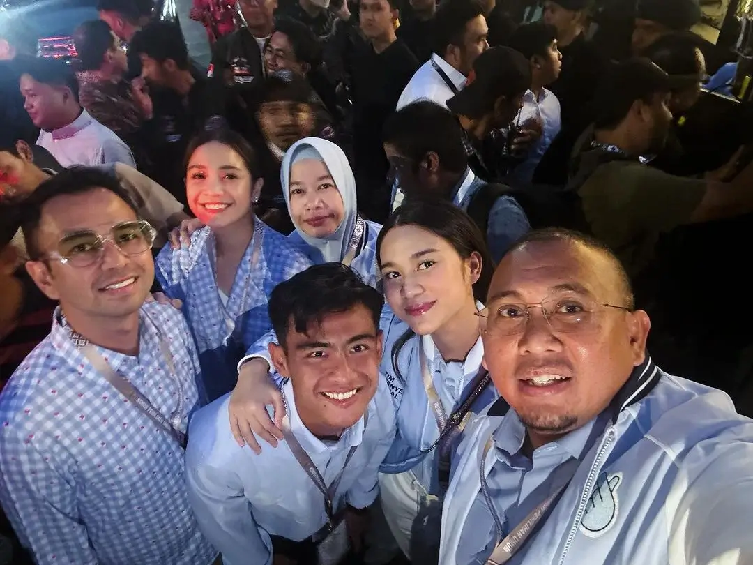 Pratama Arhan bersama mertuanya, Andre Rosiade. (Foto: Instagram Andre Rosiade)